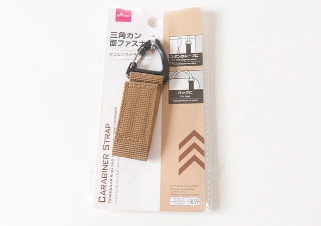 ダイソー カラビナストラップ（三角カン面ファスナー） パッケージ