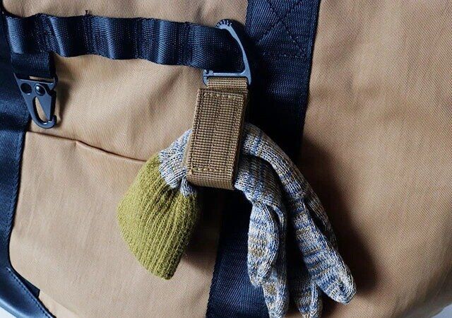 ダイソー カラビナストラップ（三角カン面ファスナー）