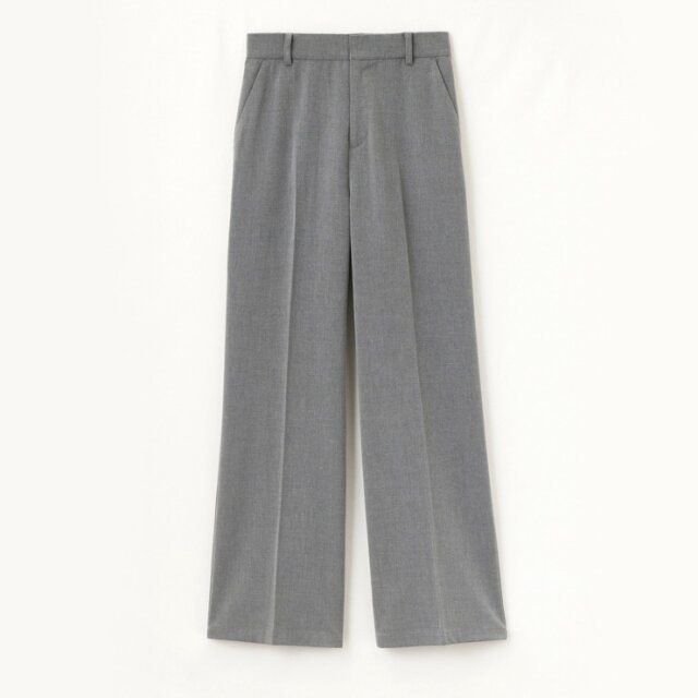 2025夏しまむら女性おすすめ新作ストレートパンツ