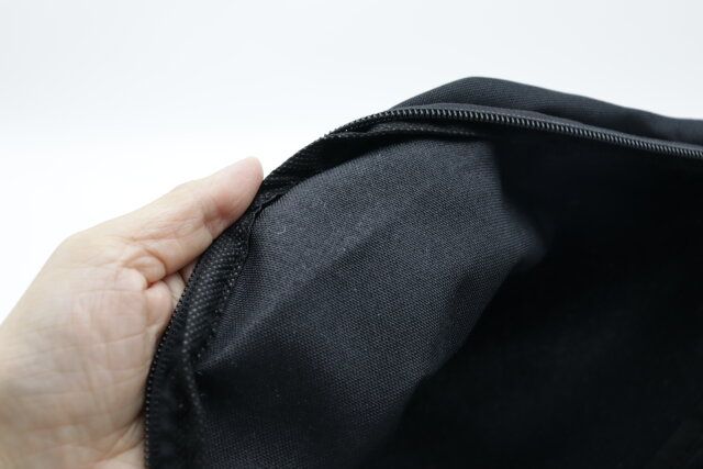 ダイソー 斜めがけバッグ 生地