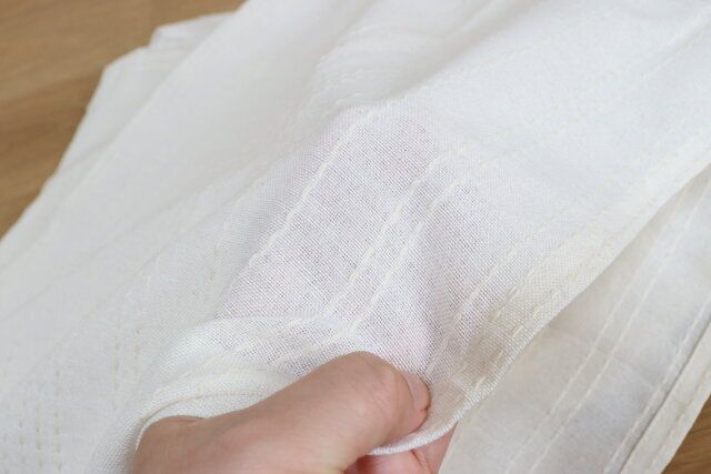 ダイソーのインド綿混ナチュラルドビーのカーテン