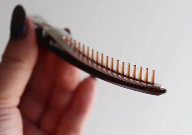 ダイソー ダッカール（コーム付）