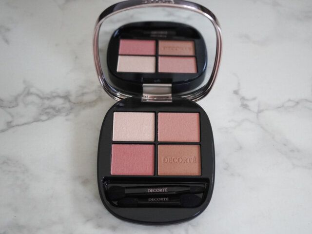 コスメデコルテ「スキンシャドウ デザイニング パレット」