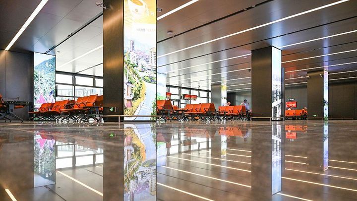 アジアの女子代表チーム、中国の空港の床で一夜を明かす…「主催者は個室を用意すべき」