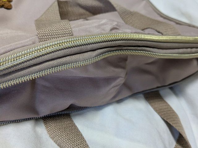 かんたん圧縮収納ポーチ圧縮したところ