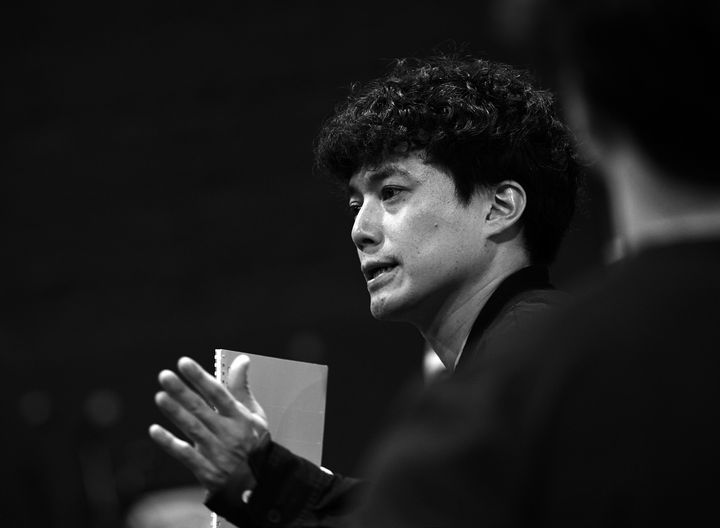 舞台演出家の藤田俊太郎さん