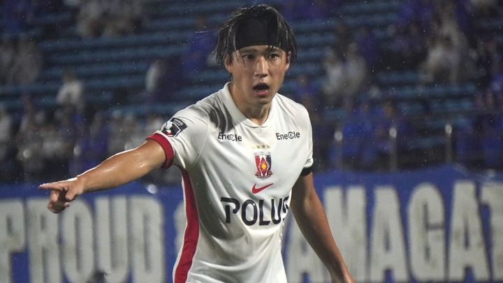 浦和レッズ マッチデーカード プログラム等 3点セット 松尾佑介 J1第25節 浦和レッズ 2024年8月7日 マッチデーカード 松尾佑介選手 - メルカリ