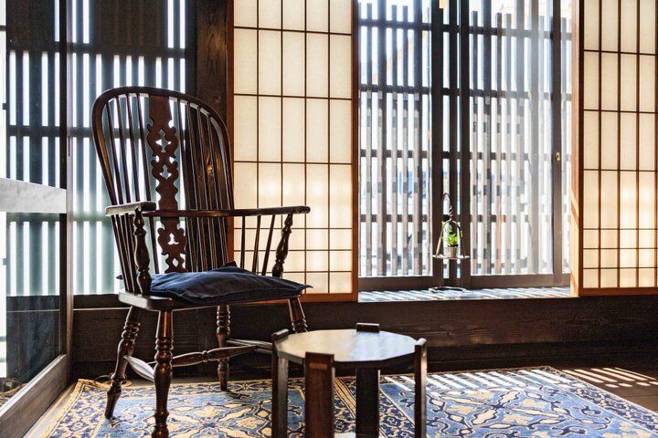 西陣の京町家「小宿 布屋」で迎える爽やかな朝、お庭を眺めながらの朝ごはんも