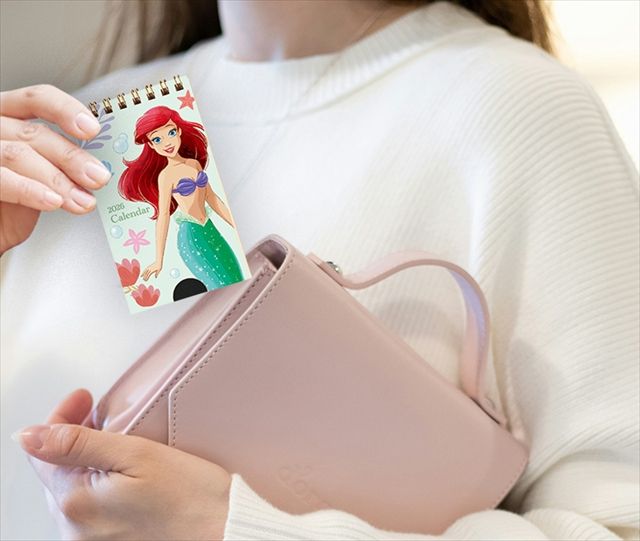 2026年版「ディズニープリンセス／ポケットカレンダー」アリエル