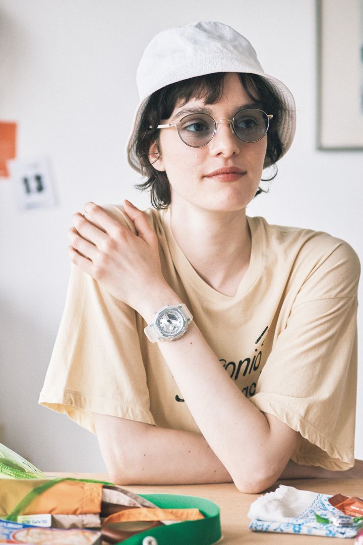 時間の確認はスマホもいいけど、ステキな腕時計でしてみない？