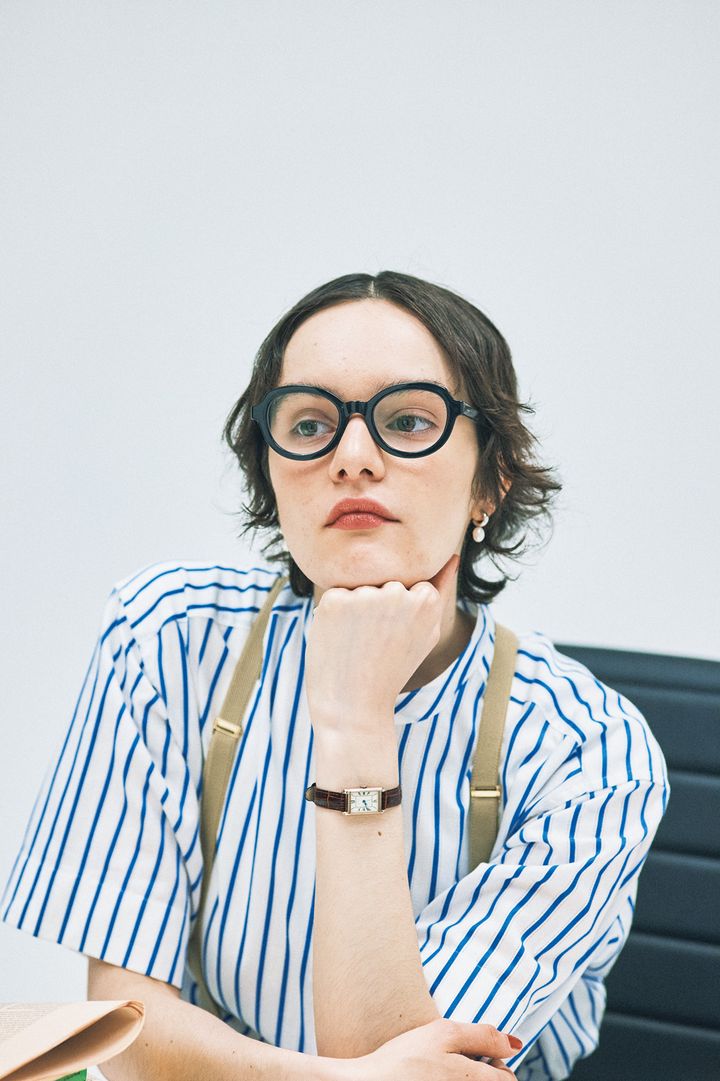 時間の確認はスマホもいいけど、ステキな腕時計でしてみない？