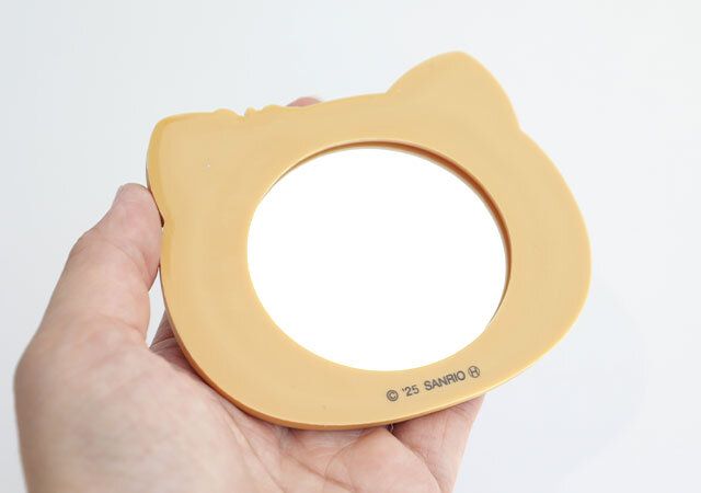 日焼けハローキティフェイスミラーラバー素材