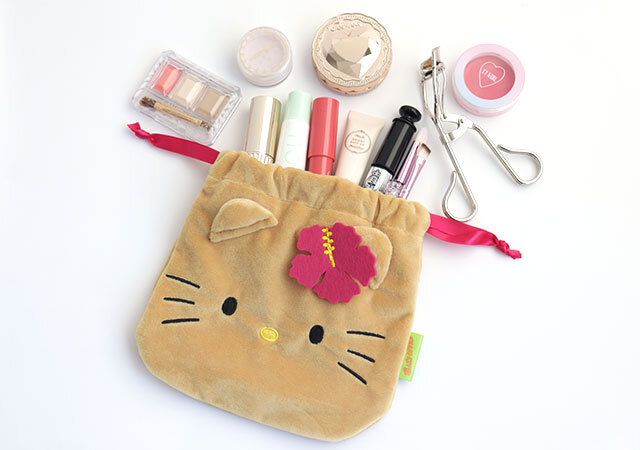 日焼けハローキティ巾着ポーチ