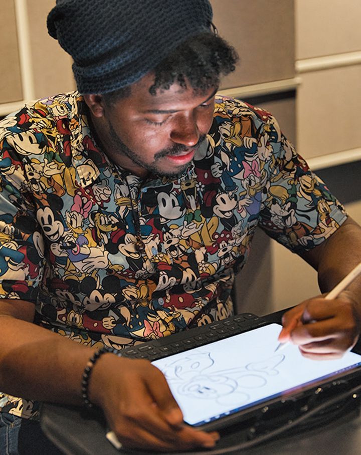 ミッキーを描く過程が見られる、ドローイングセッションも！