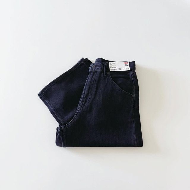 UNIQLOジーンズ畳み写真