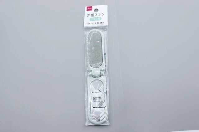 ダイソー 洋服ブラシ（ミラー付） パッケージ