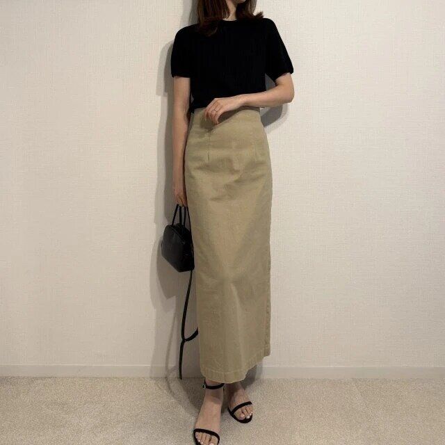 2025夏ユニクロ女性おすすめ3Dメリノリブクルーネックセーターお手本コーデ