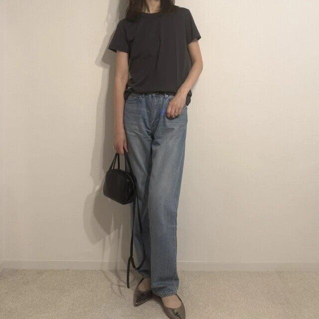 2025夏ユニクロ女性おすすめクルーネックTお手本コーデ