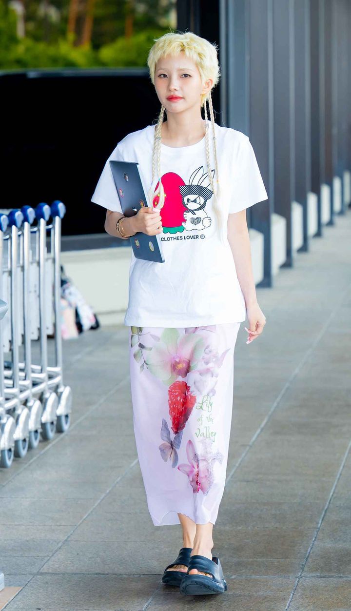 画像: 【i-dle（アイドゥル） ソヨン】花柄にも“自分らしさ”を貫いて