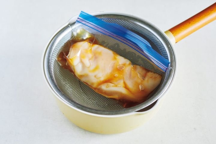 ゆで鶏の梅にんにく添え（レシピ・長谷川あかりさん）