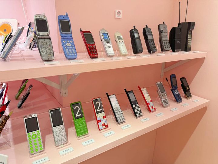 ガラケーがずらり