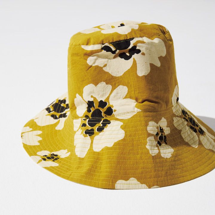 夏らしさ全開！カラフルなコーデ6選とアイテム6選