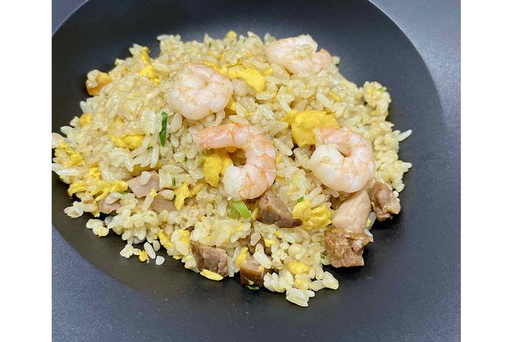  ニチレイフーズの技術が総動員された『スペシャル炒飯』。具材の焼豚のやわらかさ、エビのプリプリ感も満足度が高く、冷凍食品とは信じがたいほど。