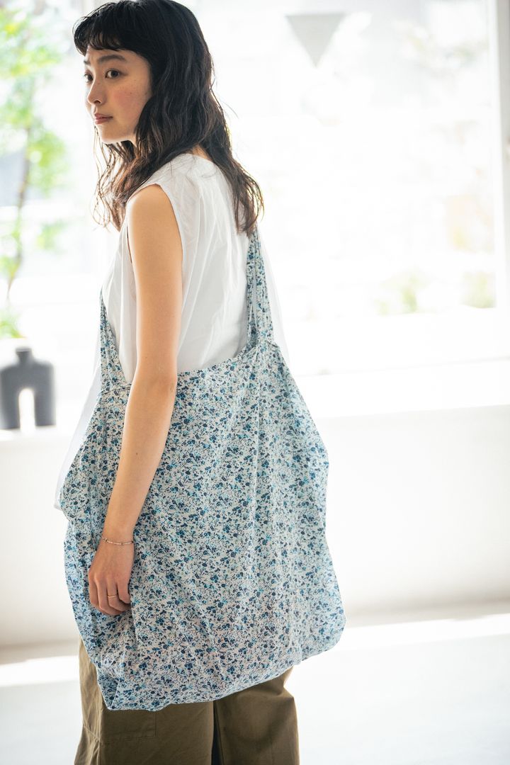 夏のカーゴパンツコーデ。肌見せで軽やかにアップデートしよう【FUDGE FRIEND おしゃれさんの毎日コーディネート vol.568｜田中真里奈】