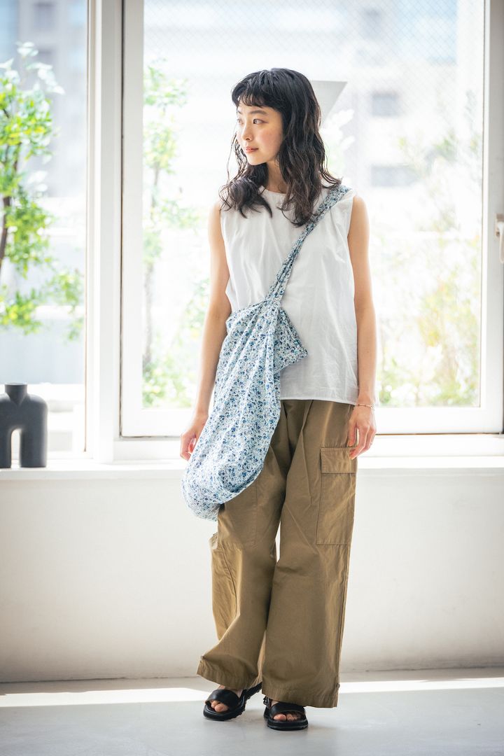 夏のカーゴパンツコーデ。肌見せで軽やかにアップデートしよう【FUDGE FRIEND おしゃれさんの毎日コーディネート vol.568｜田中真里奈】