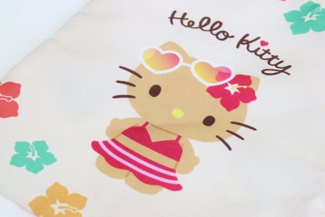 ダイソー ハローキティ 巾着 デザイン