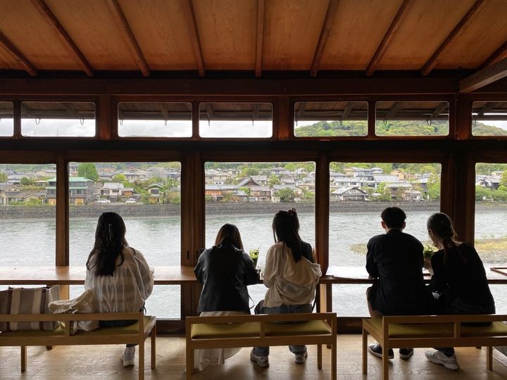 創業1854年！抹茶の聖地、京都宇治「中村藤吉」のしっとりふんわり「うじていら」【旅するデザイナーがおすすめするお土産たち！】