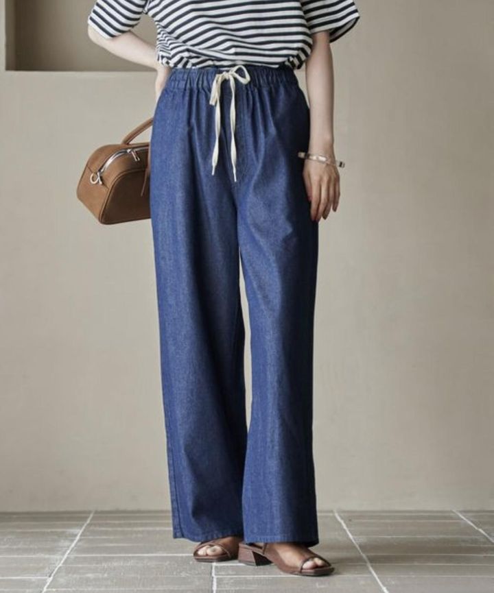 画像: コットンレーヨンデニムワイドパンツ（ネイビー）¥5,500（コーエン）