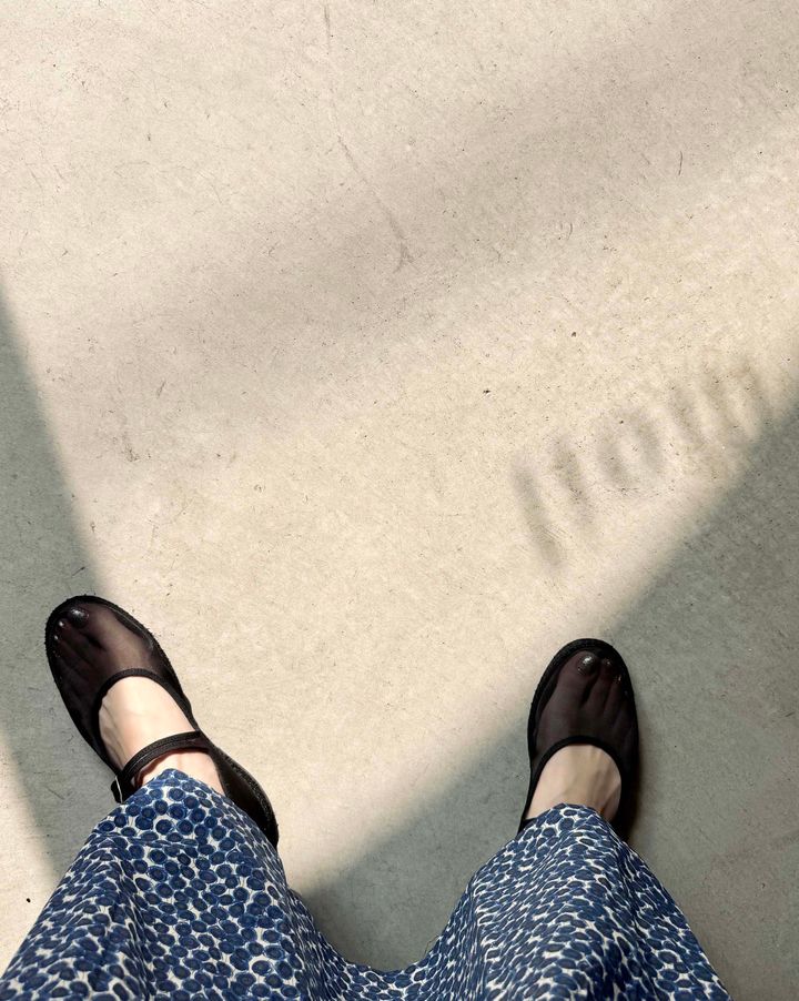 夏シューズ2025◎ 夏の靴は3足あれば最強、着回しの効くスタイリング実例集2【ささやかですてきなもの 大谷有紀 vol.249】