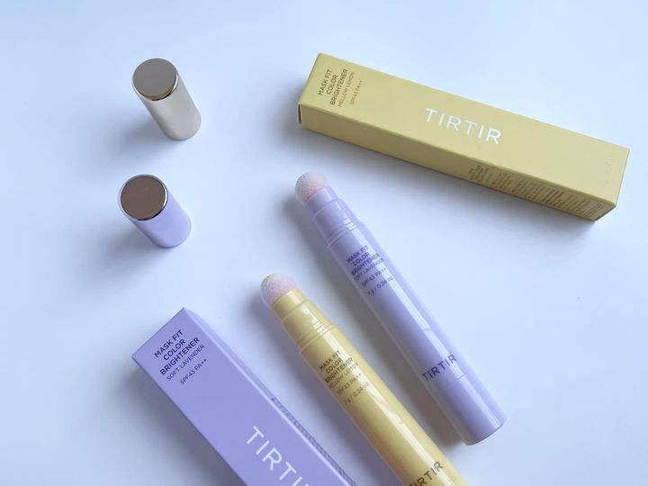 画像: 【TIRTIR】「MASK FIT COLOR BRIGHTENER」全2色 左から〈MELLOW LEMON〉、〈SOFT LAVENDER〉各¥1,980（税込）