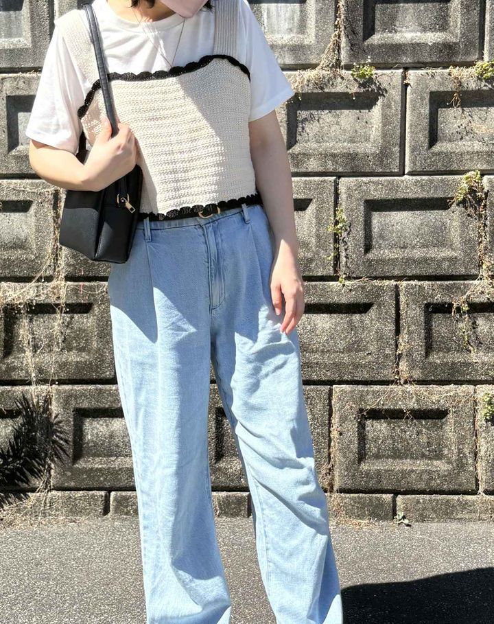 画像: ビスチェ ✕ 白Tシャツ