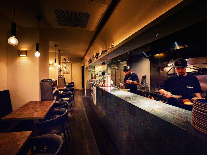 神泉『Chillmatic - Hamburger&Bistro』の内観