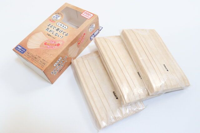 ふわるんNマスクふつう30枚入 内容