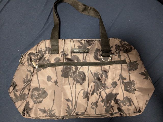 ボストンバッグ正面の写真