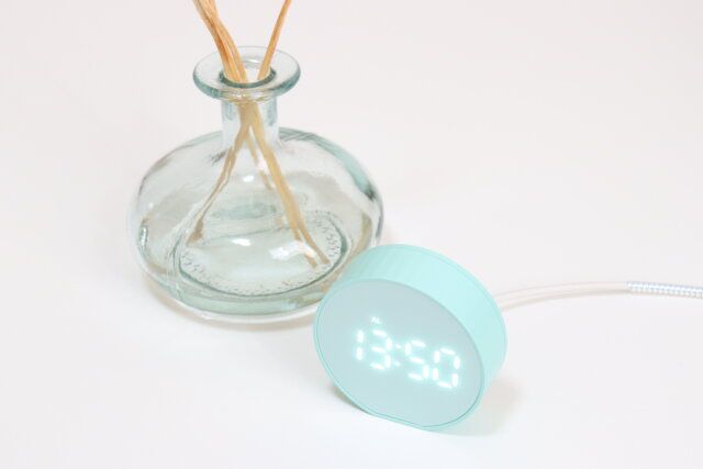 ダイソー LEDデジタル時計（ラウンド、カラーアソート） インテリア