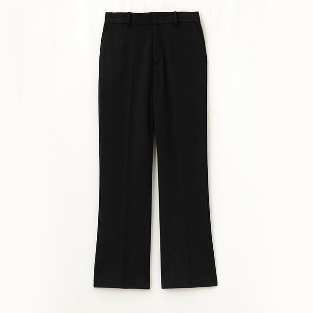 しまむらのフレアパンツ