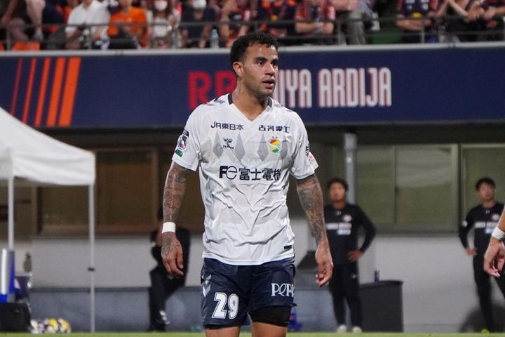 FWカルリーニョス・ジュニオが「頭でもゴールを決められる」と決勝点！J2ジェフユナイテッド千葉が国立の借りを返す