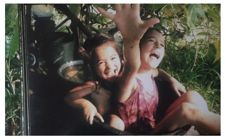 クラシックな名品スニーカーとともに、自由に世界を駆け巡る【FUDGE dig.｜私のスニーカー履歴書：NATANE 】