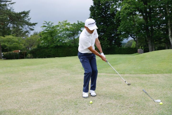 エッジから5ヤード以内の寄せ方！「 振り幅を小さくできる」クラブを選ぶ