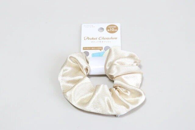 セリアのポケット付きシュシュのパッケージ