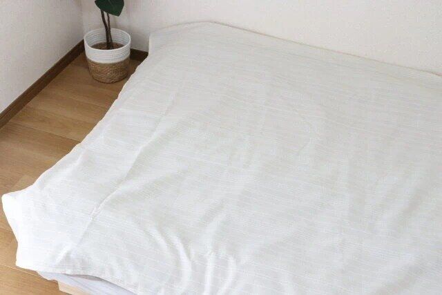 ダイソーのお買い得なマルチカバー（インド綿混、ナチュラルドビー）