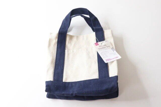 ダイソーのミニトートショルダーバッグのパッケージ