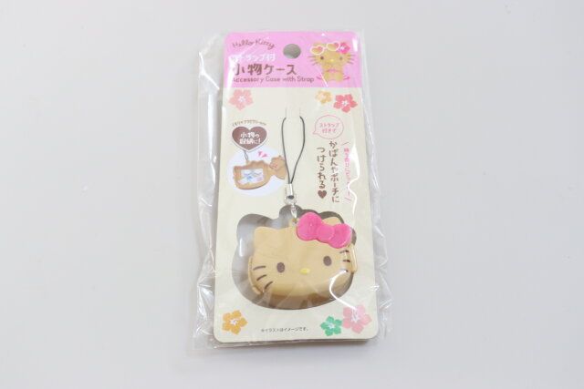 ダイソーのストラップ付き小物ケースのパッケージ