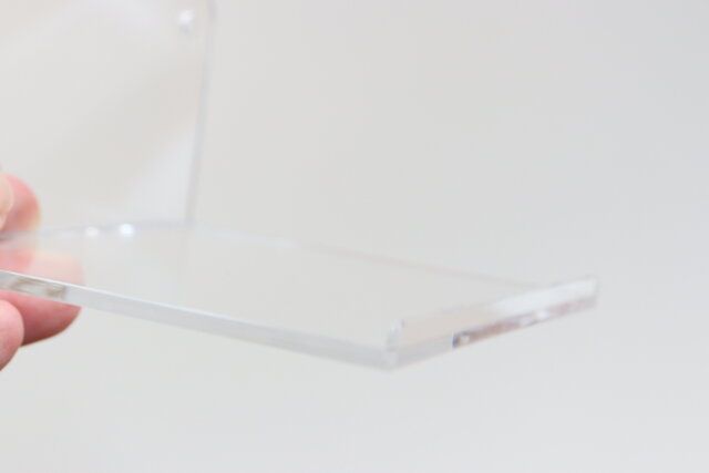 セリアのアクリル壁面ラック スクエア10cm L字型