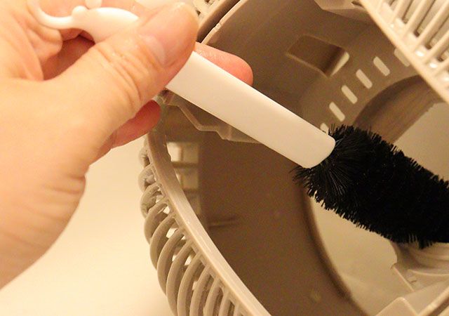 ダイソー 隙間掃除 ブラシ