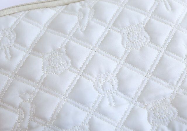 ズートピアニックキルティングポーチ総柄